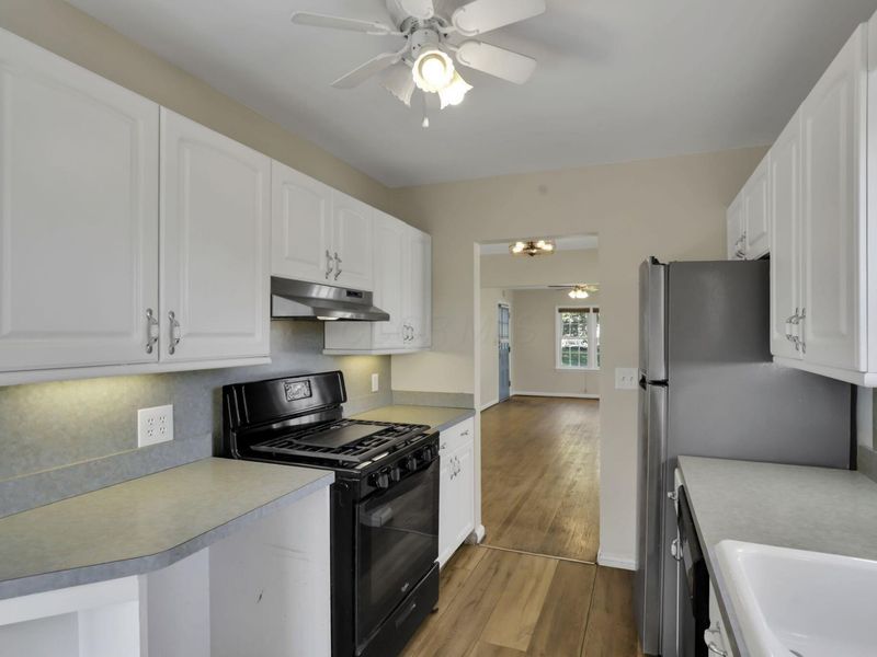 910 Wiltshire Road, Columbus, OH 43204 Photo 24