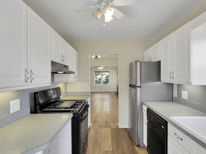 910 Wiltshire Road, Columbus, OH 43204 Photo 27