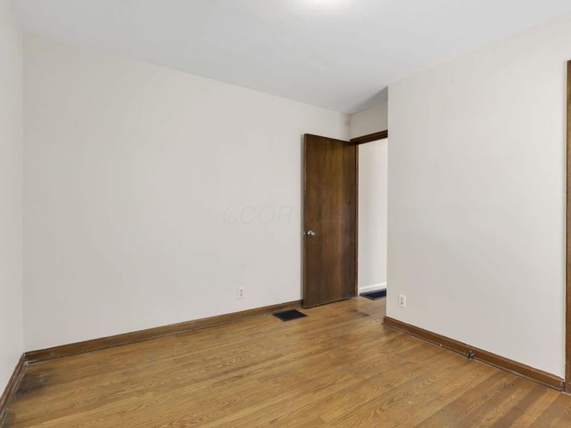 910 Wiltshire Road, Columbus, OH 43204 Photo 33