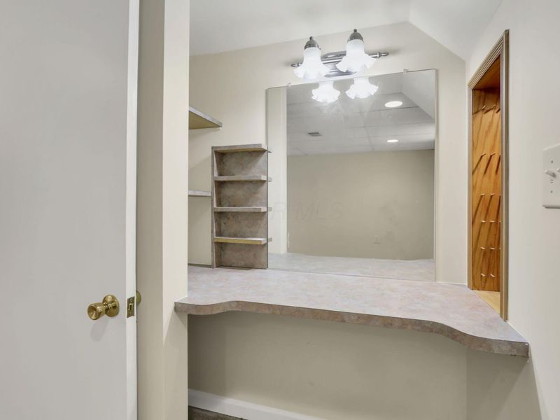 910 Wiltshire Road, Columbus, OH 43204 Photo 60