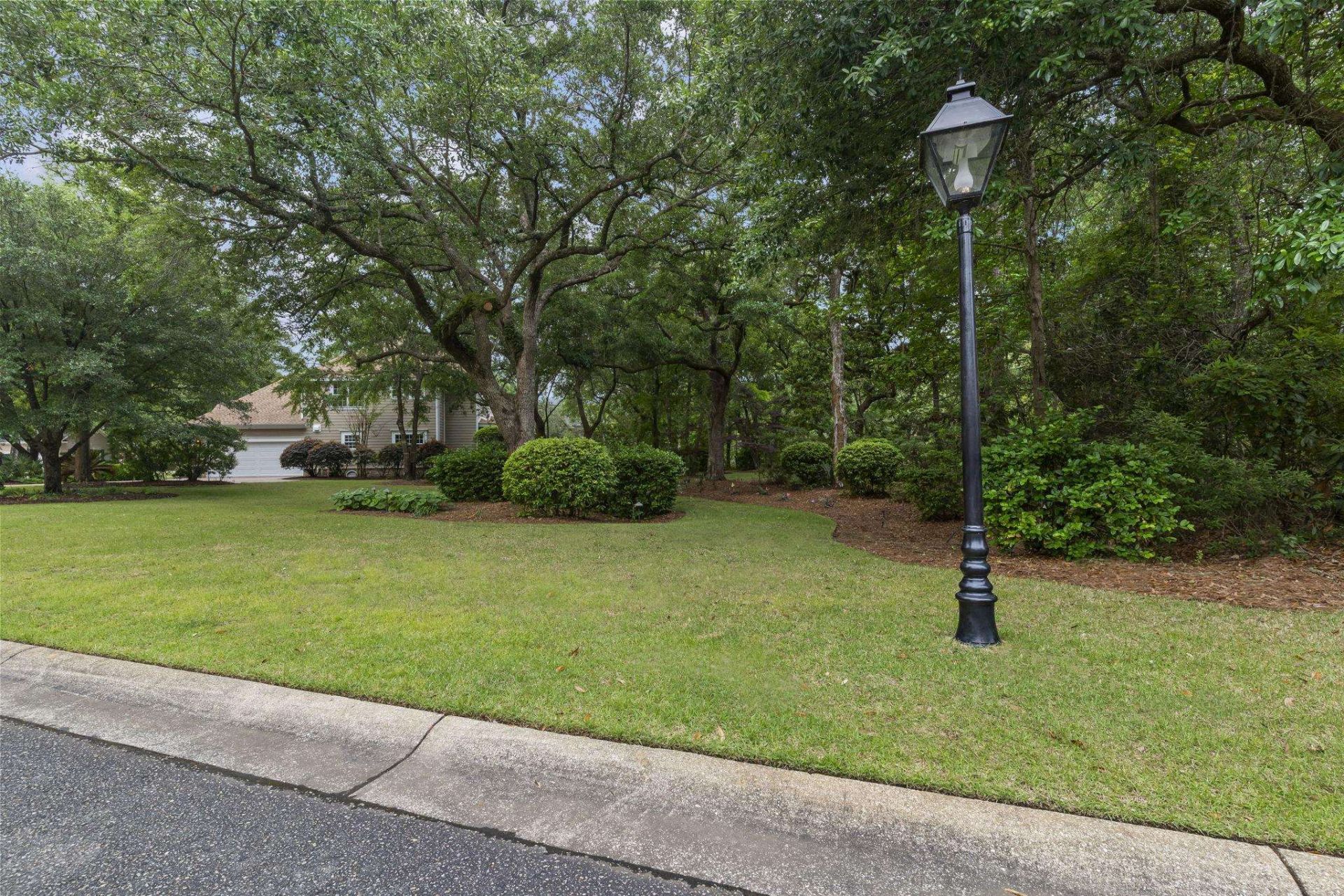 99 Hunters Oak Ct. Photo 38