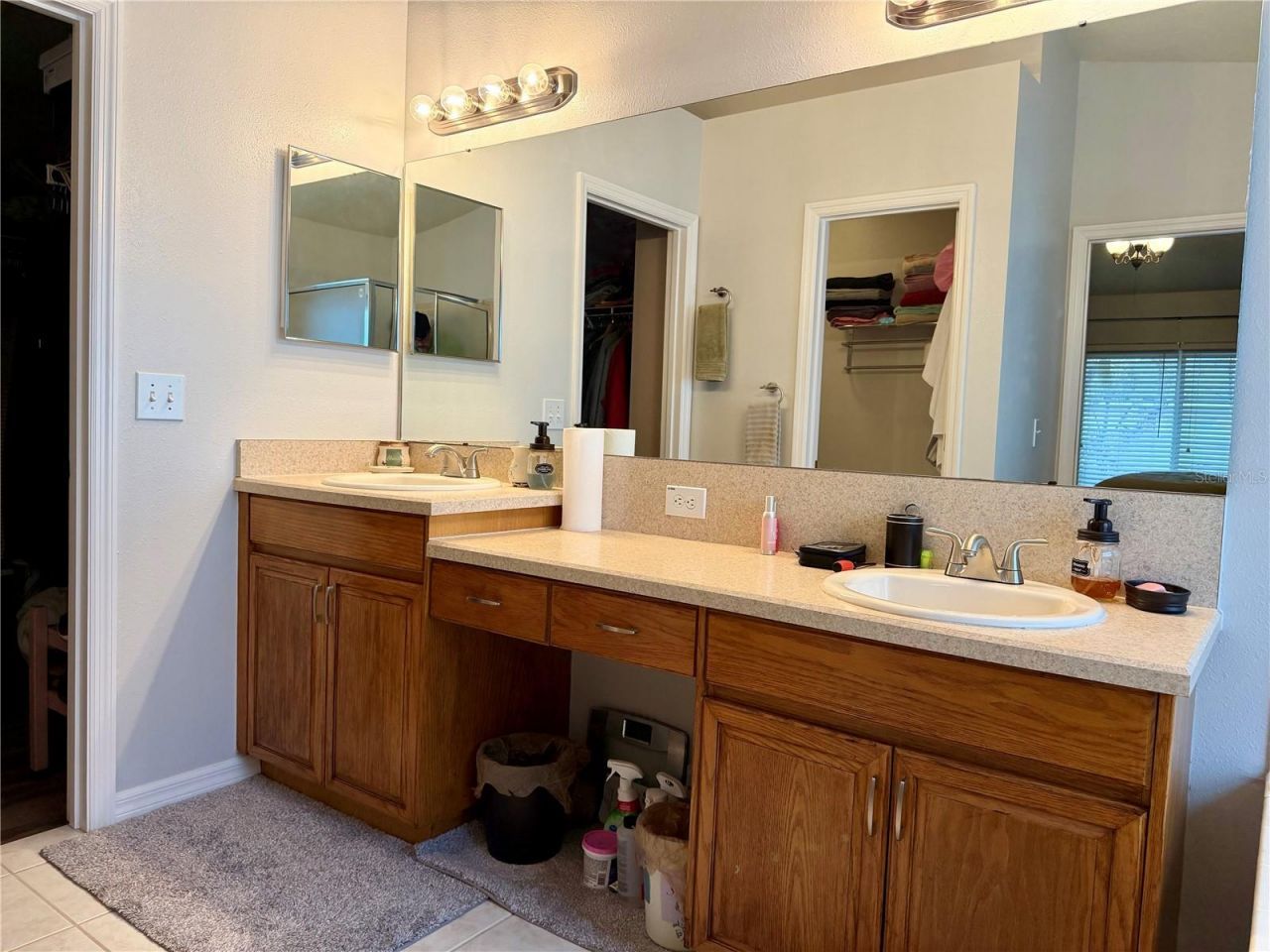 4303 Orange Ridge Court , Valrico, FL 33596 Photo