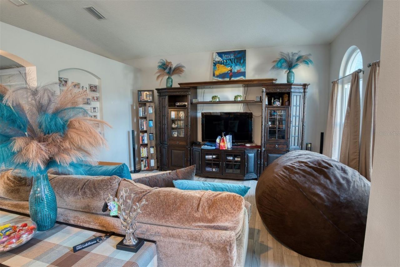 4303 Orange Ridge Court, Valrico, FL 33596 Photo