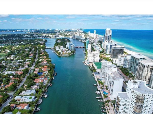 5700 Collins Ave , Unit 3H, Miami Beach, FL 33140