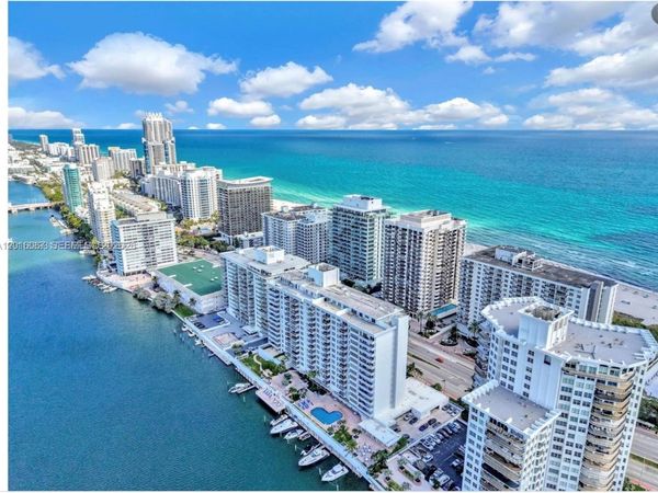 5700 Collins Ave , Unit 3H, Miami Beach, FL 33140