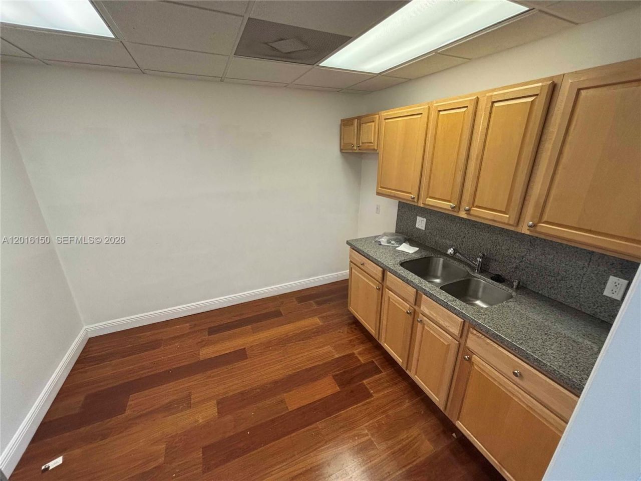 2727 E Oakland Park Blvd , Unit 305, Fort Lauderdale, FL 33306 Photo
