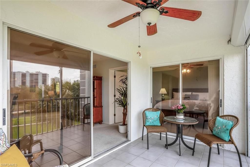 340 Horse Creek Dr, Unit 305, Naples, FL 34110 Photo