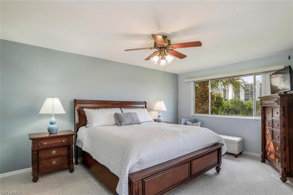 340 Horse Creek Dr, Unit 305, Naples, FL 34110 Photo