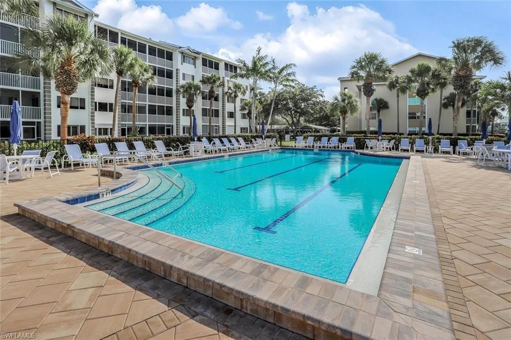 340 Horse Creek Dr, Unit 305, Naples, FL 34110 Photo