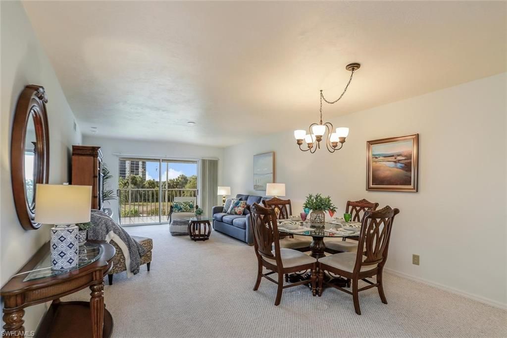 340 Horse Creek Dr, Unit 305, Naples, FL 34110 Photo
