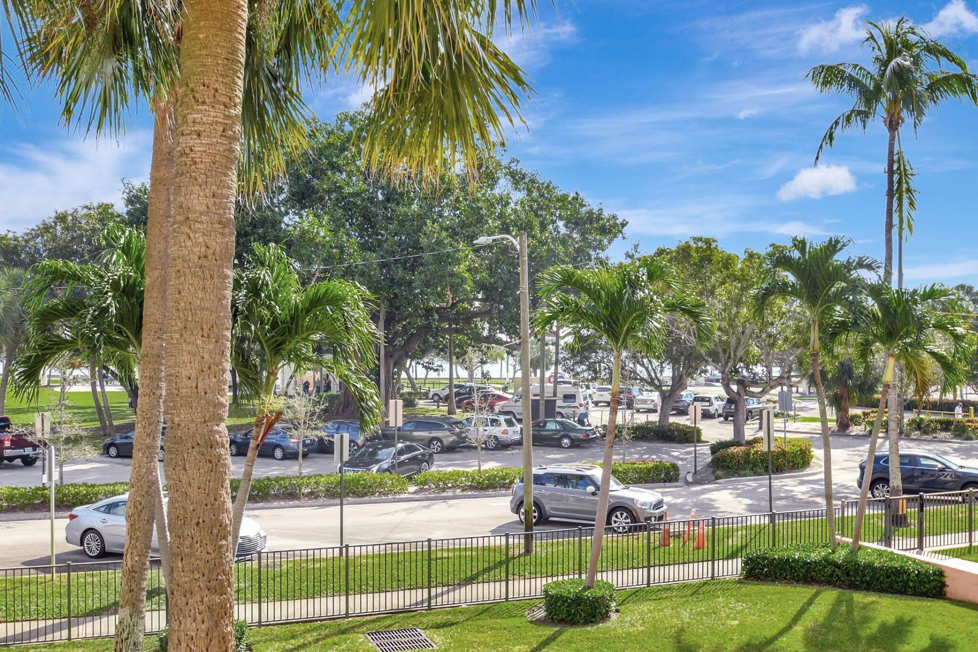 15 S Golfview Road, Unit 204, Lake Worth Beach, FL 33460 Photo
