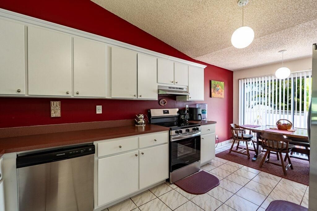 1 Afton Place, Boynton Beach, FL 33426 Photo
