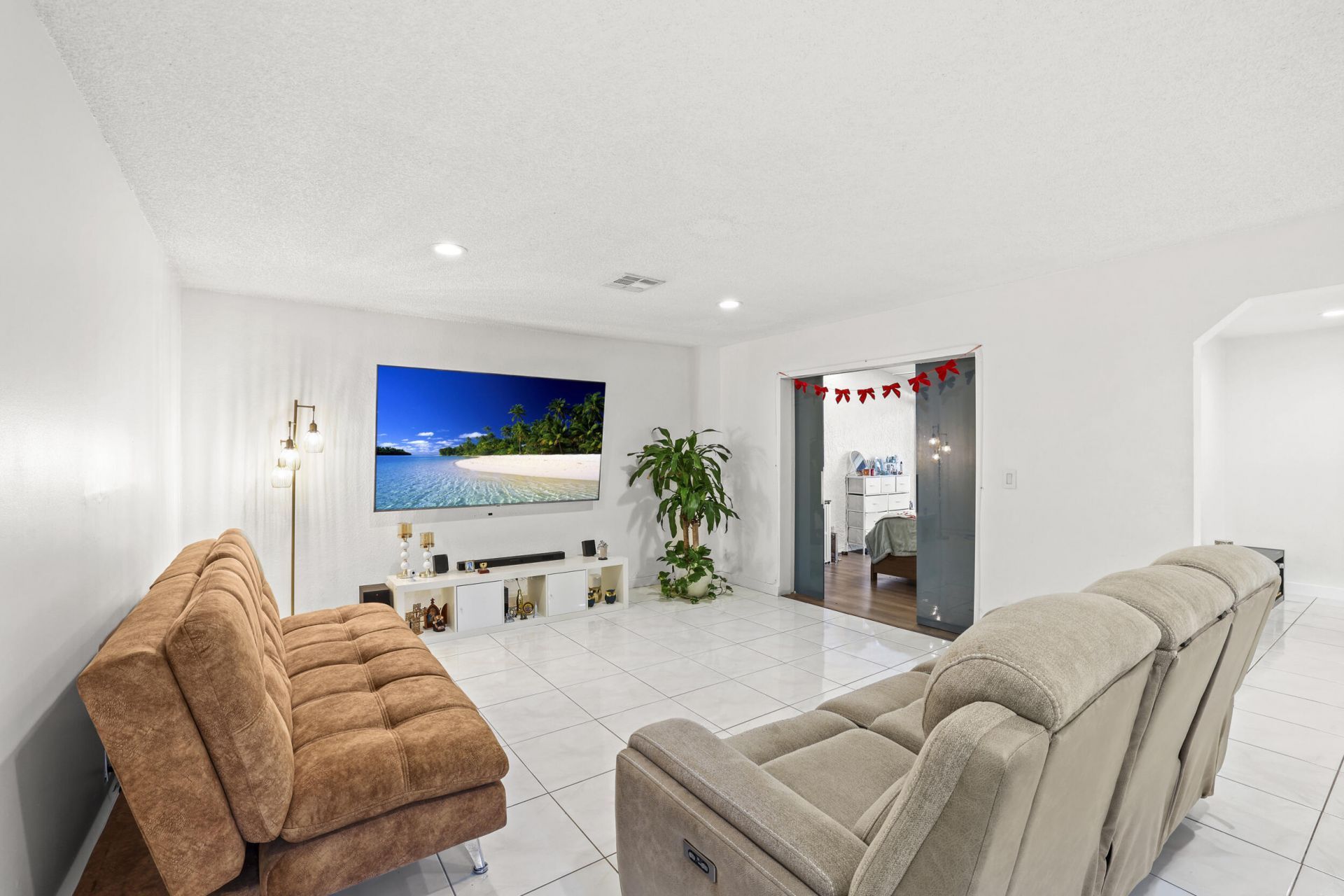 8061 NW 71st Court, Tamarac, FL 33321 Photo