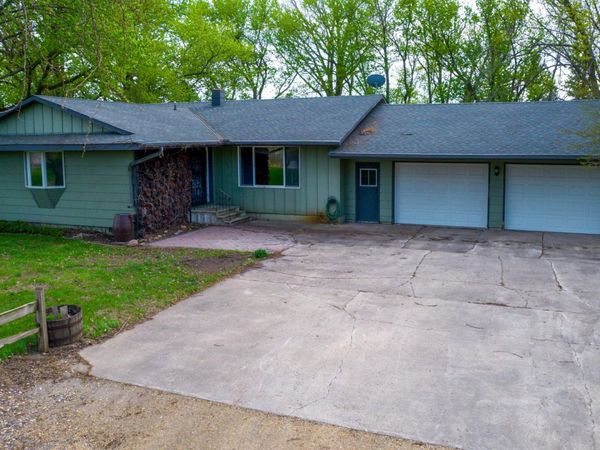 11197 608th Avenue, Minnesota Lake, MN 56068