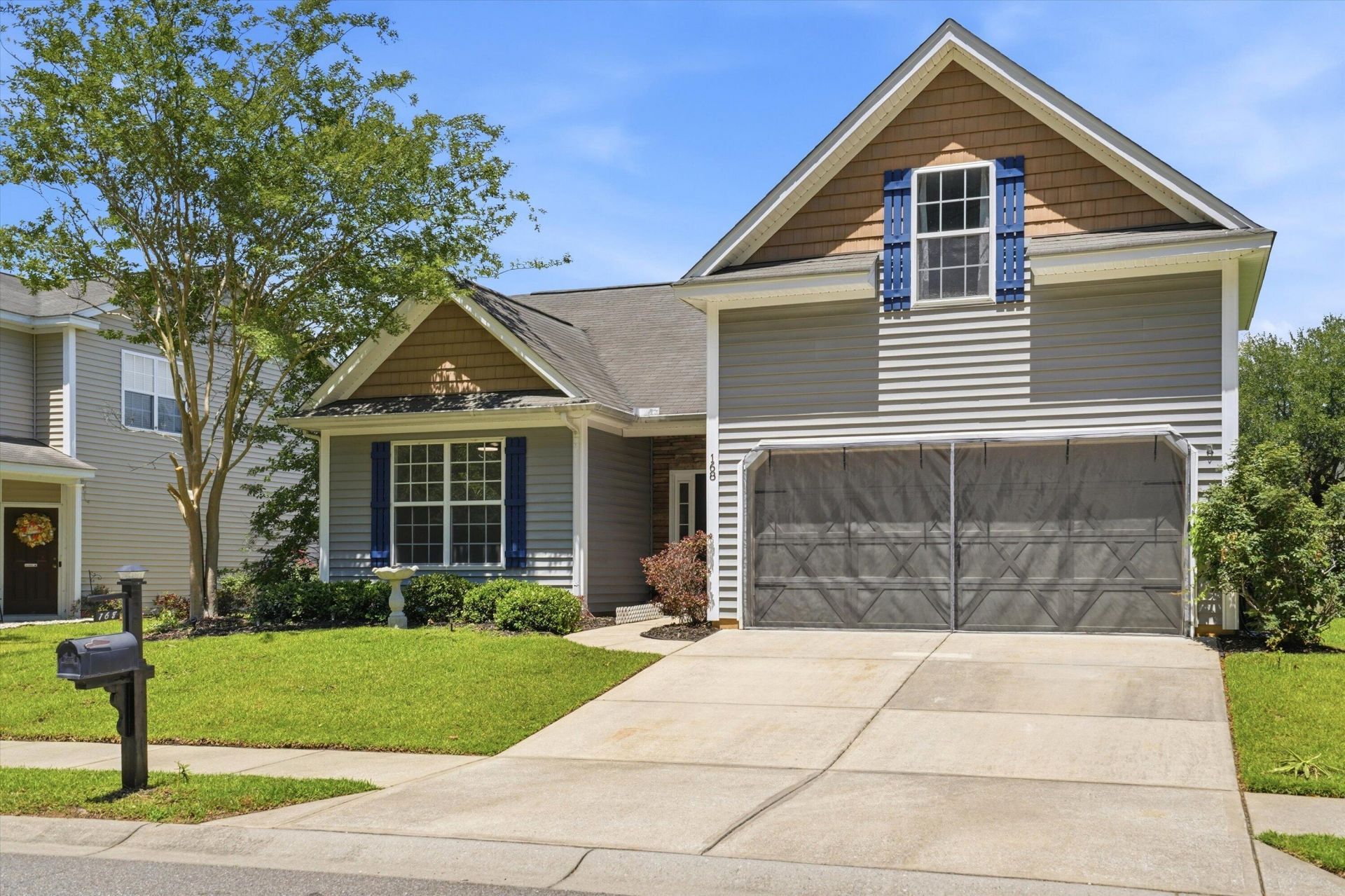 168 Gaslight Boulevard Photo 24