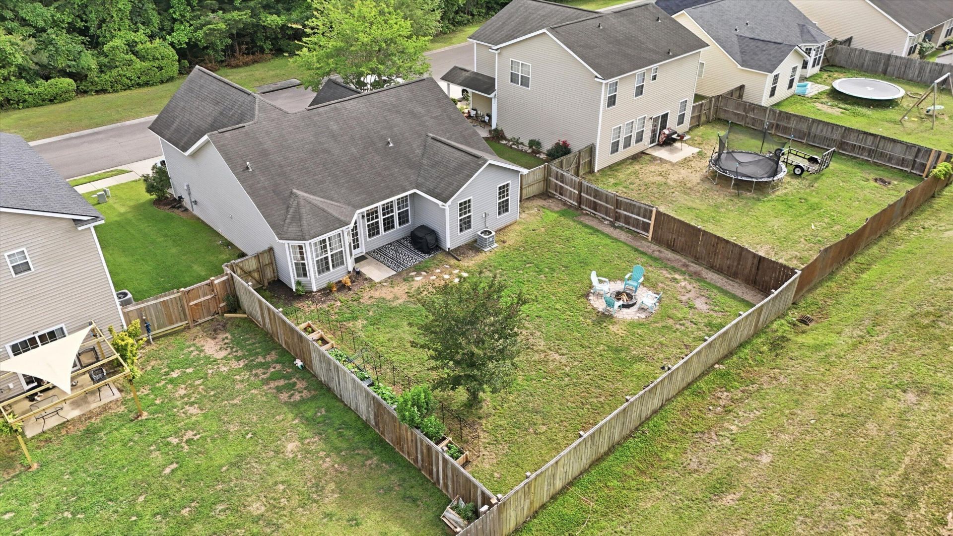 168 Gaslight Boulevard Photo 32