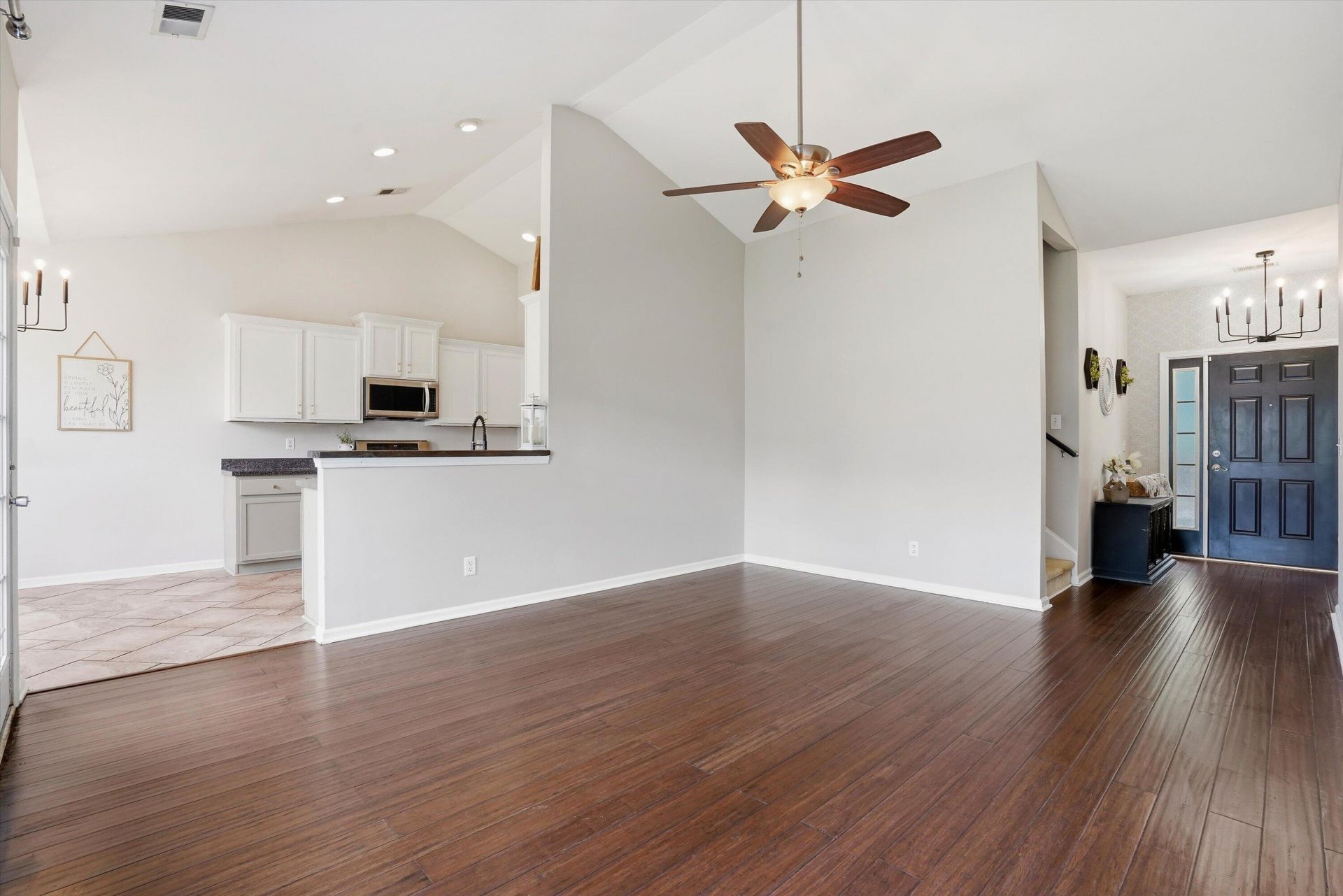 168 Gaslight Boulevard Photo 9