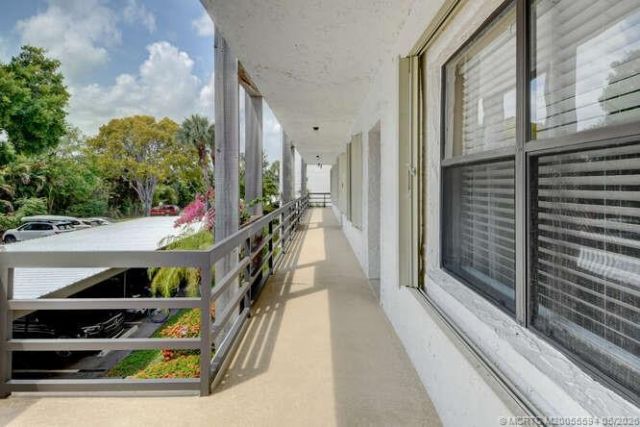 1950 SW Palm City Road, Unit 3-209, Stuart, FL 34994 Photo