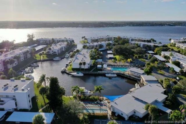 1950 SW Palm City Road, Unit 3-209, Stuart, FL 34994 Photo