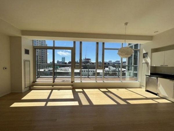 2 Earhart St, Unit 910, Cambridge, MA 02141