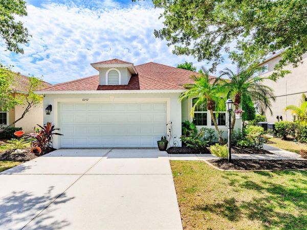 6242 BLUE RUNNER COURT , LAKEWOOD RANCH, FL 34202