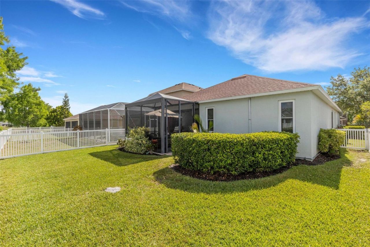 6242 Blue Runner Court , Lakewood Ranch, FL 34202 Photo