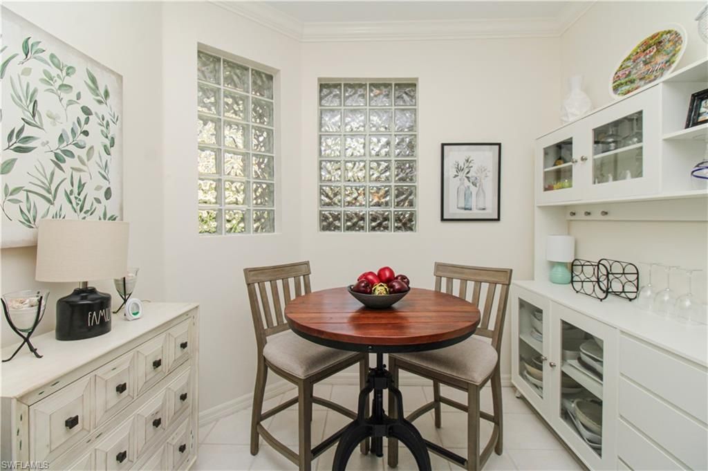 8217 Parkstone Pl, Unit 102, Naples, FL 34120 Photo