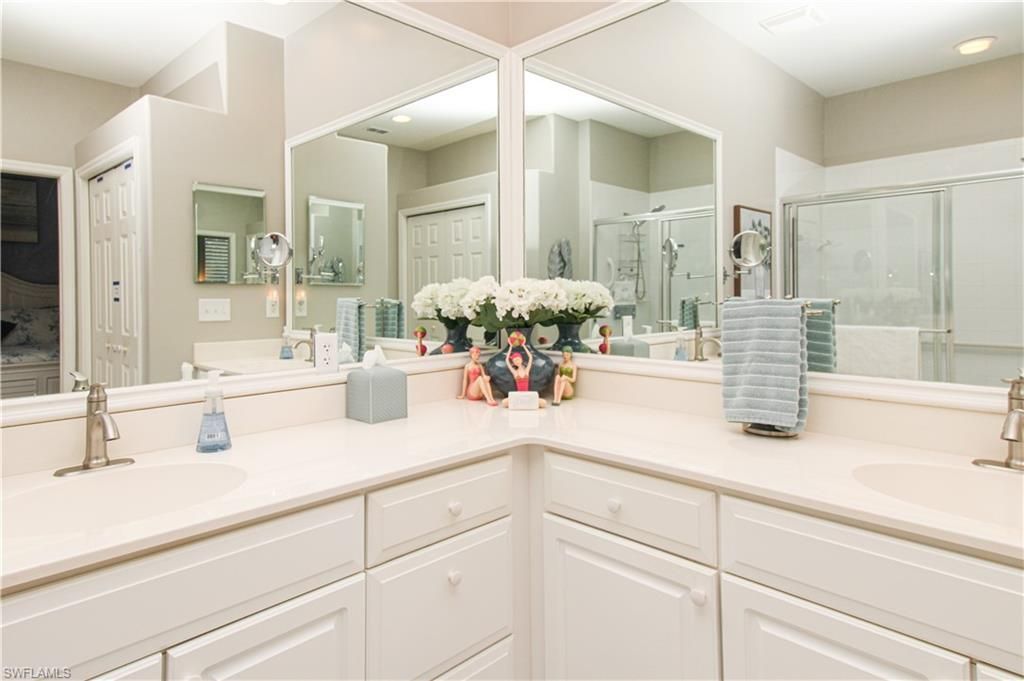 8217 Parkstone Pl, Unit 102, Naples, FL 34120 Photo
