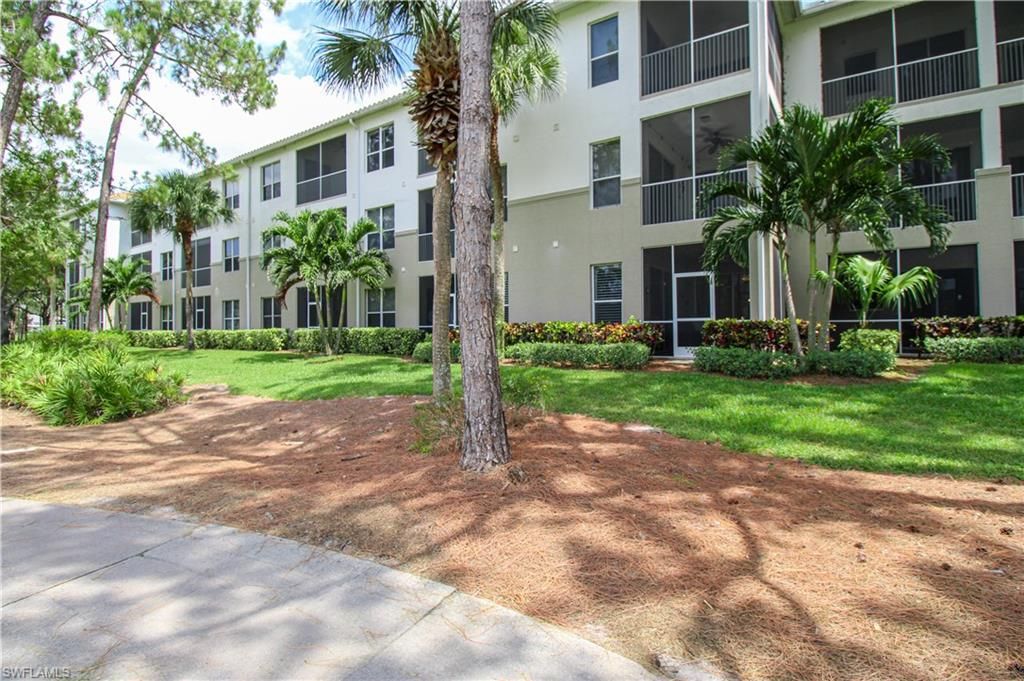 8217 Parkstone Pl, Unit 102, Naples, FL 34120 Photo