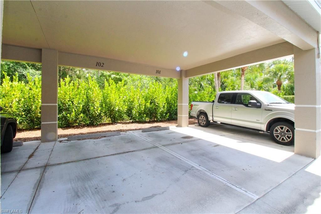 8217 Parkstone Pl, Unit 102, Naples, FL 34120 Photo