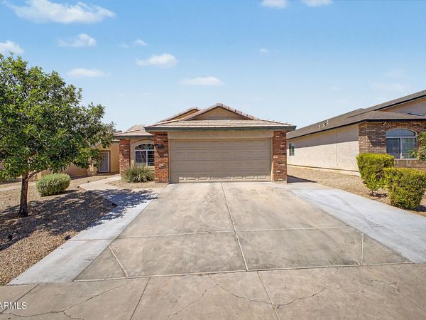 2712 W WAYLAND Drive, Phoenix, AZ 85041