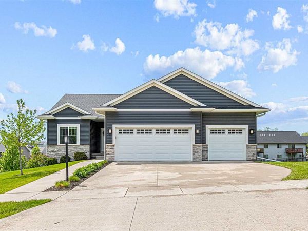 575 Fawn Ave, Tiffin, IA 52340