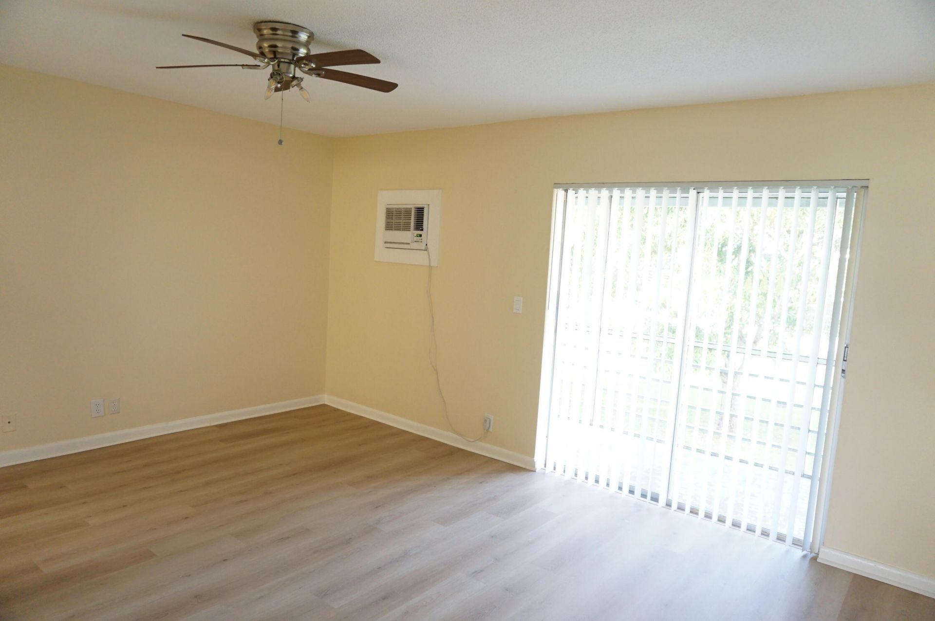 369 Sheffield O, Unit 369, West Palm Beach, FL 33417 Photo