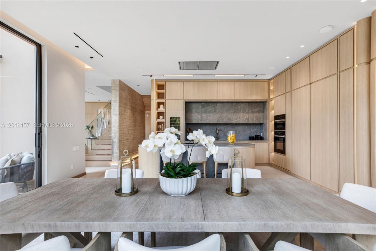 4550 N Jefferson Ave , Miami Beach, FL 33140 Photo
