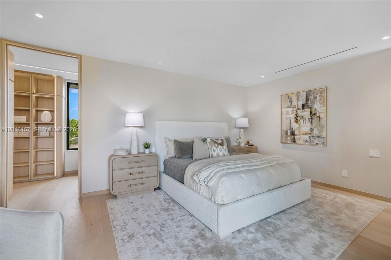 4550 N Jefferson Ave , Miami Beach, FL 33140 Photo