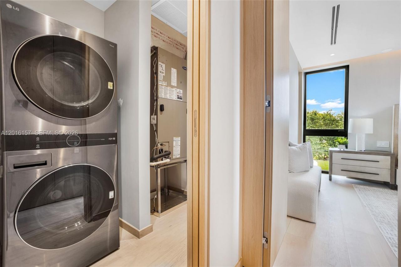 4550 N Jefferson Ave , Miami Beach, FL 33140 Photo