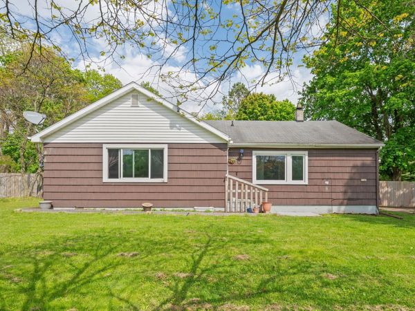 806 Enterprise Street, Buchanan, MI 49107