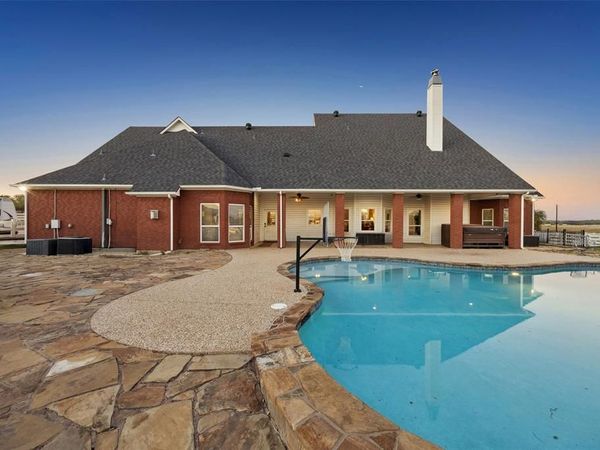 2751-2 Mitchell Road, Krum, TX 76249