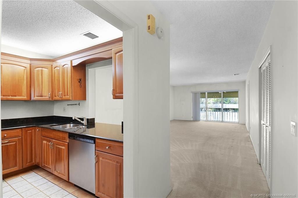 1600 SE Saint Lucie Boulevard, Unit 114, Stuart, FL 34996 Photo