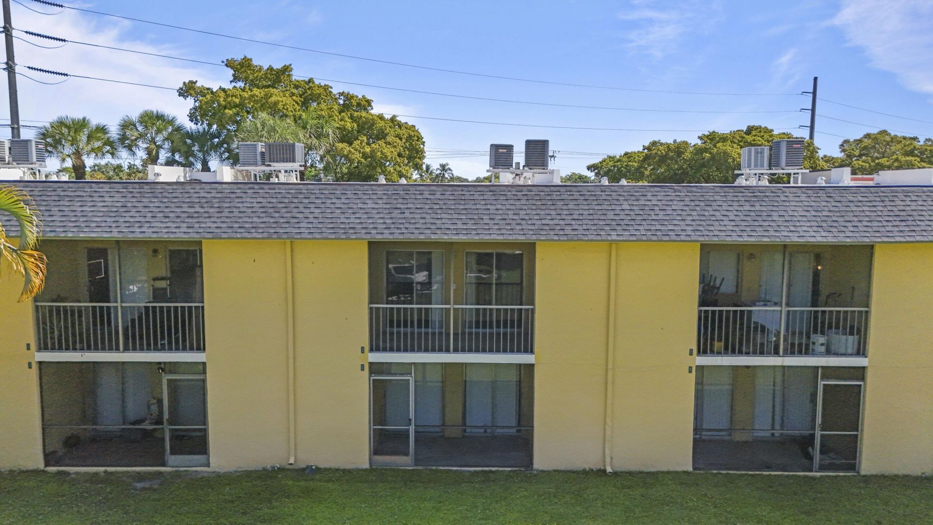 818 Meadows Circle, Boynton Beach, FL 33436 Photo