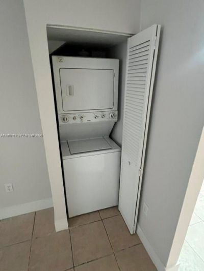 6166 SW 68th St, Unit 23, South Miami, FL 33143 Photo