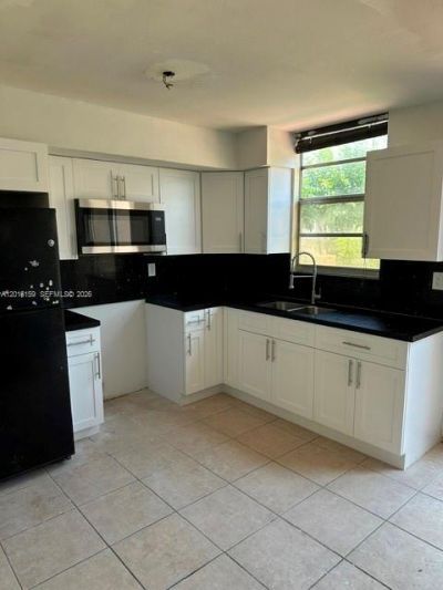 6166 SW 68th St, Unit 23, South Miami, FL 33143 Photo