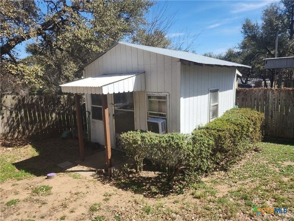 111 Valley View , Canyon Lake, TX 78133