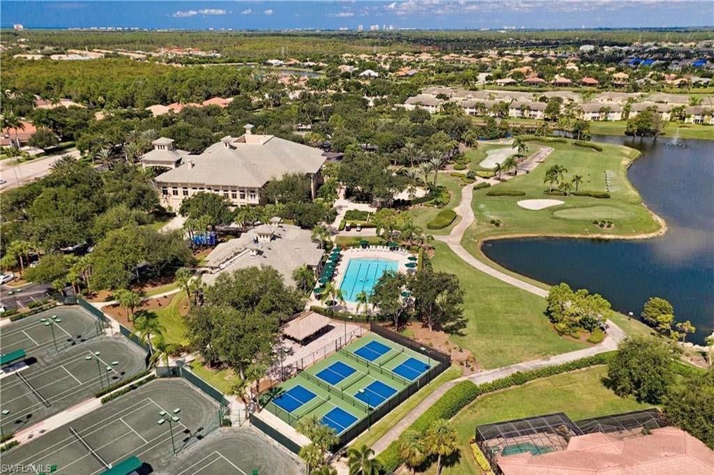 6017 Trophy Dr , Unit 601, Naples, FL 34110 Photo