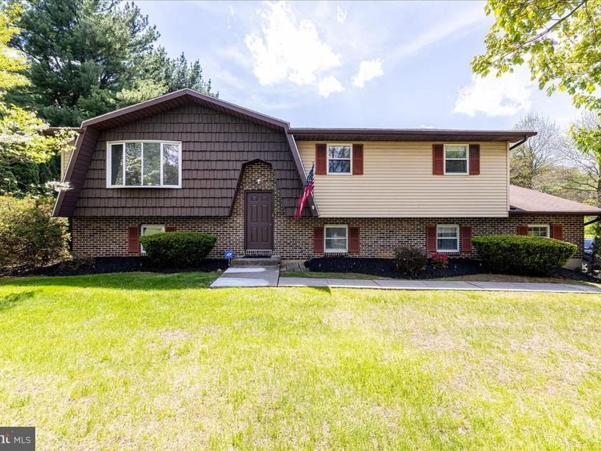 1250 Minesite Road, Allentown, PA 18103 Main Photo