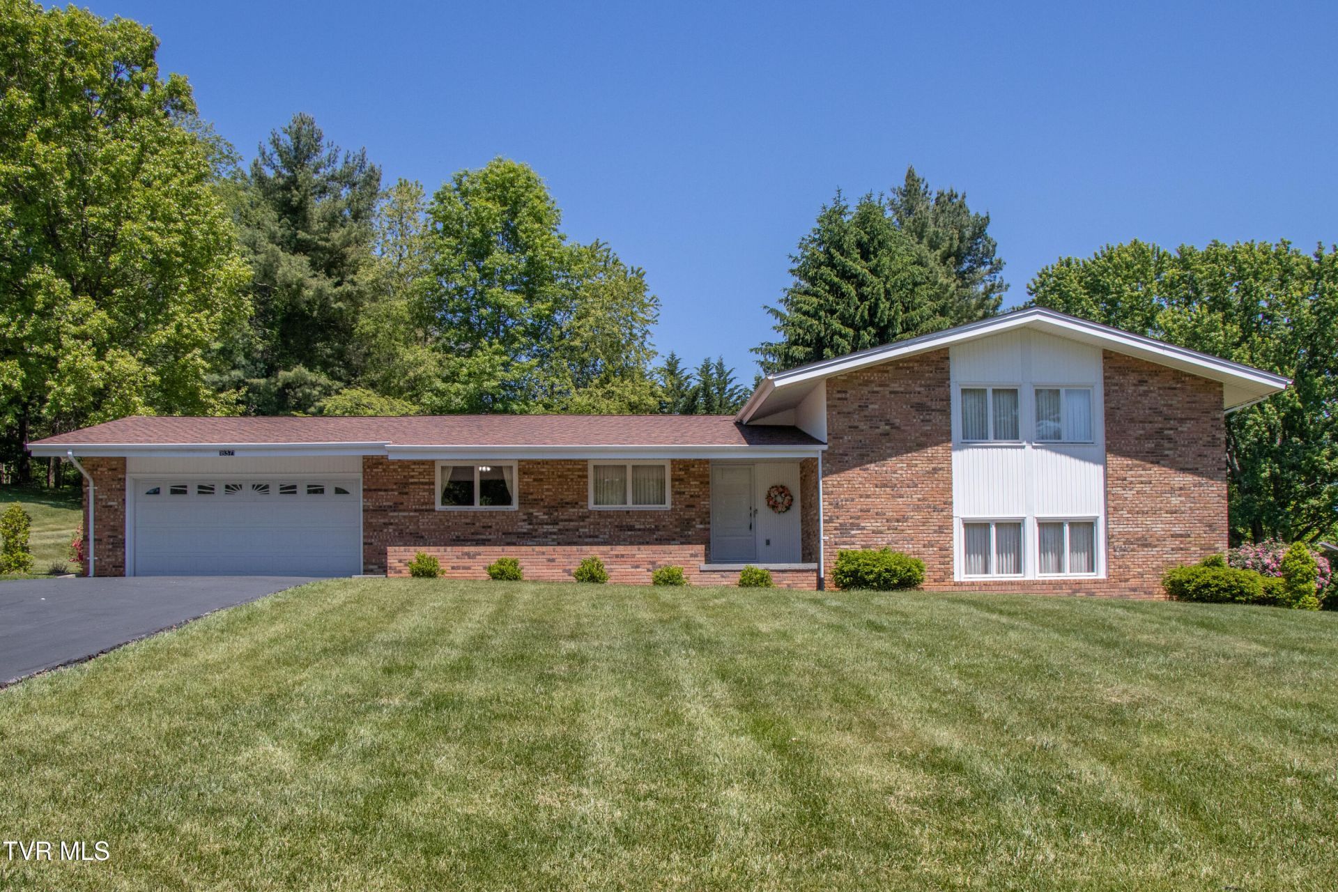 18371 Westwood Drive, Abingdon, VA 24211 Main Photo