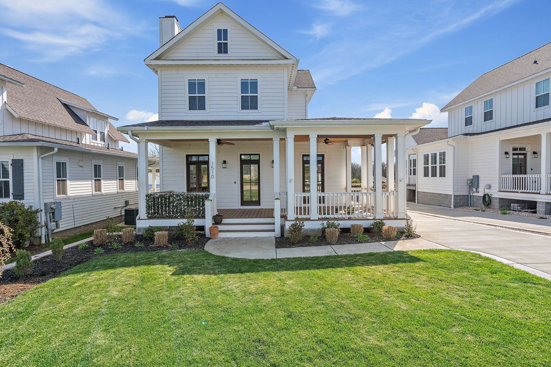 1510 E Stewarts Ln, Nashville, TN 37218 Main Photo