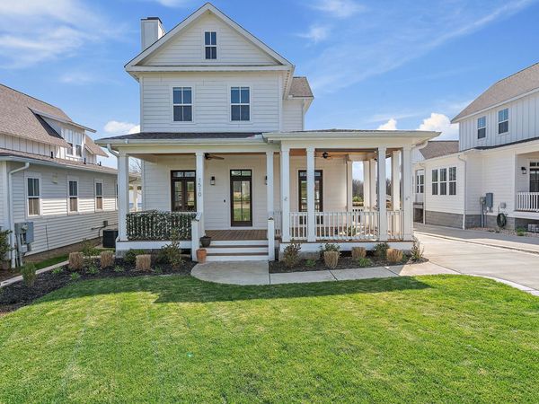 1510 E Stewarts Ln , Nashville, TN 37218