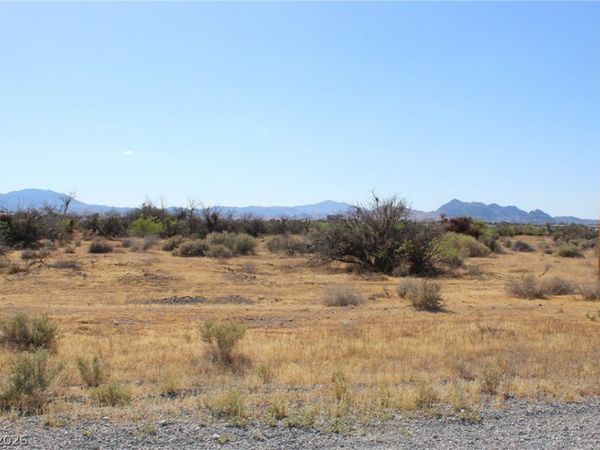 1180 S Old West Avenue , Pahrump, NV 89048