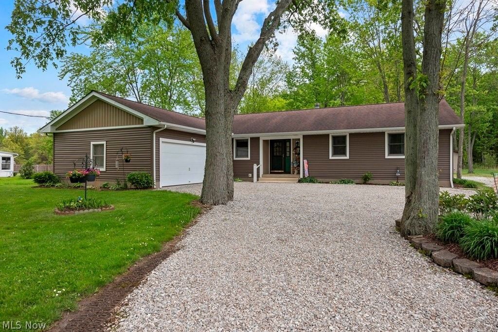 7611 Bronson Road, Olmsted Township, OH 44138 Main Photo